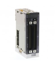 NPN tranzisztoros kimeneti modul 64 db. (4 x 16) 0,3A / 24 VDC terhelhetőséggel, dugós csatlakozással. A csatlakozó kábel és a k