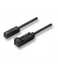 Induktív érzékelő, hasáb alakú, érzékelési távolság 2,5mm, NPN NO kimenet, 1m beöntött kábellel